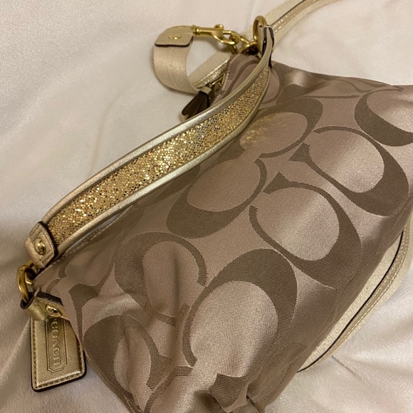 Coach handbag - Picture 3 of 7